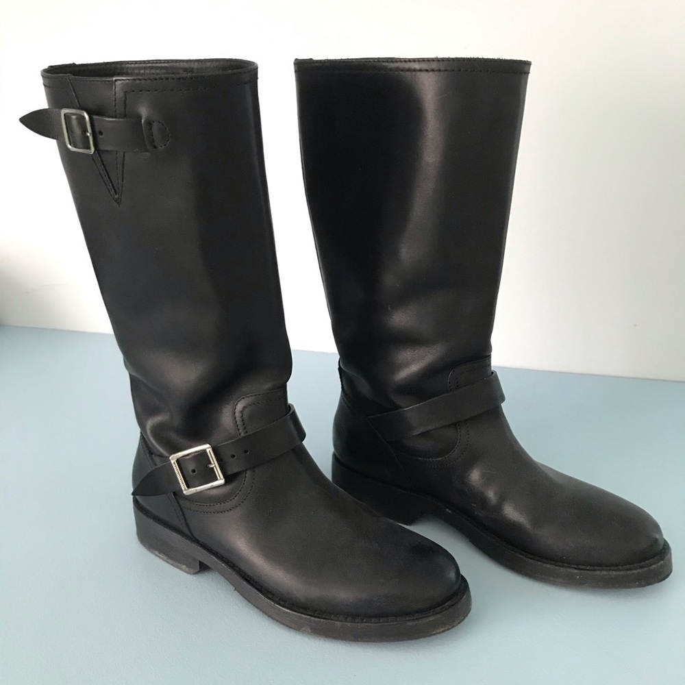 Burberry black leather boots. Size 5 - Picture 3 of 5